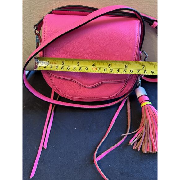 Rebecca Minkoff Mini Suki crossbody bag in a vibrant pink leather - Picture 2 of 11
